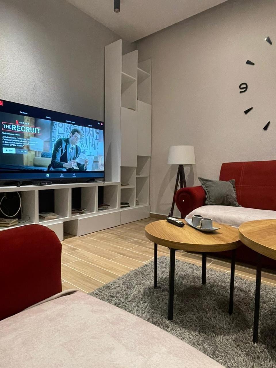Ora-Prn,Cosy Apartment In The City Center Prishtinë Ngoại thất bức ảnh
